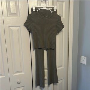 H&M Olive Green Ribbed Short Sleeve Top & Pants Set